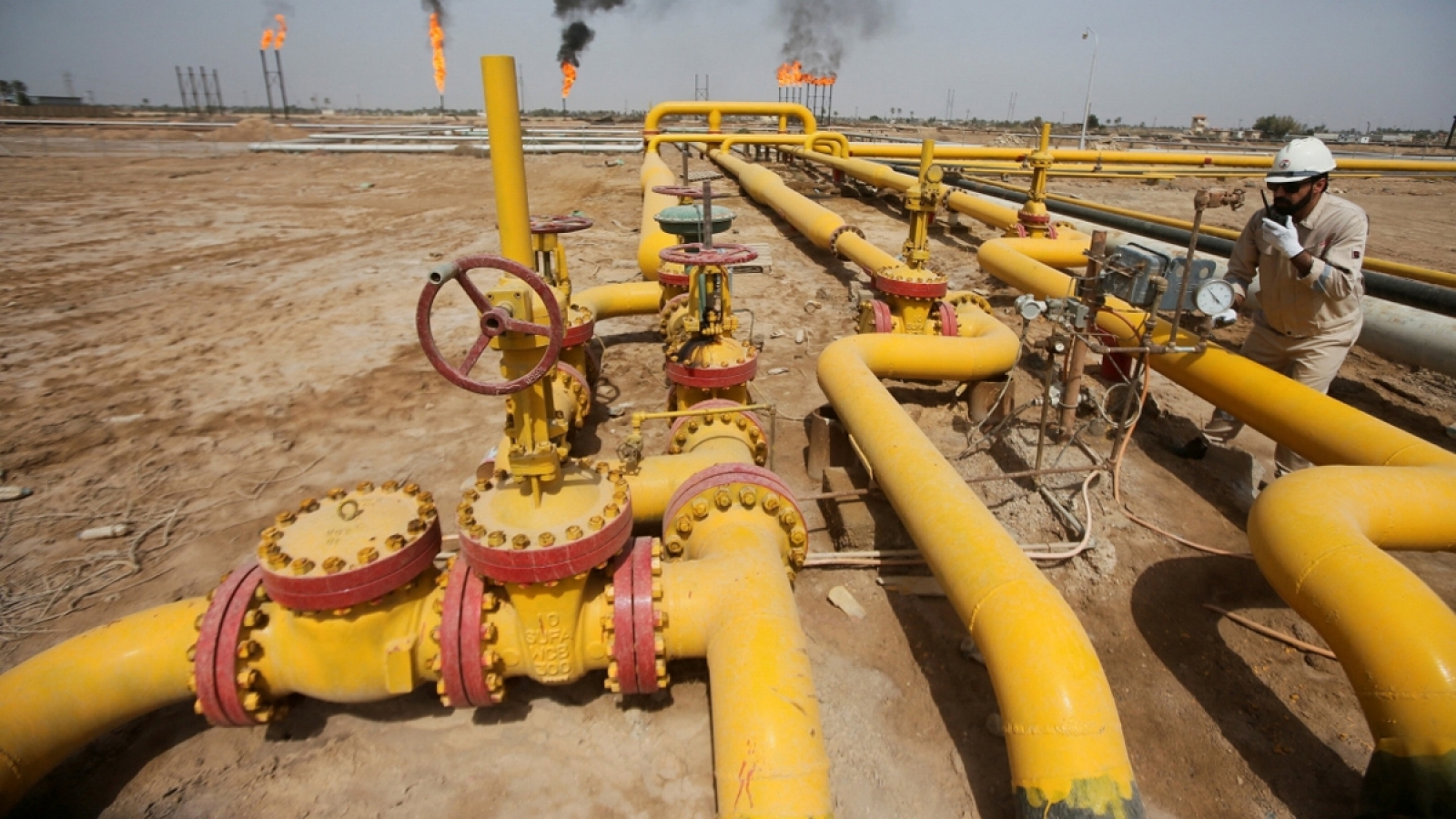 Saudi Arabia dừng hoạt động đường ống dẫn dầu chiến lược