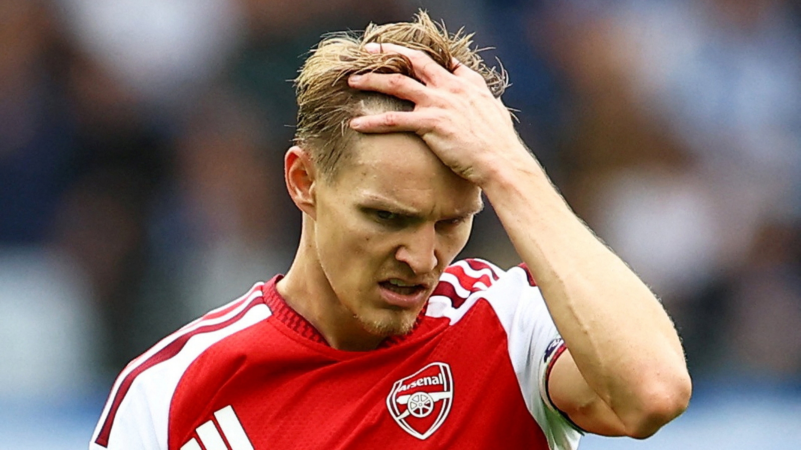 Bảng xếp hạng Ngoại hạng Anh mới nhất: Arsenal sảy chân, Tottenham chìm sâu