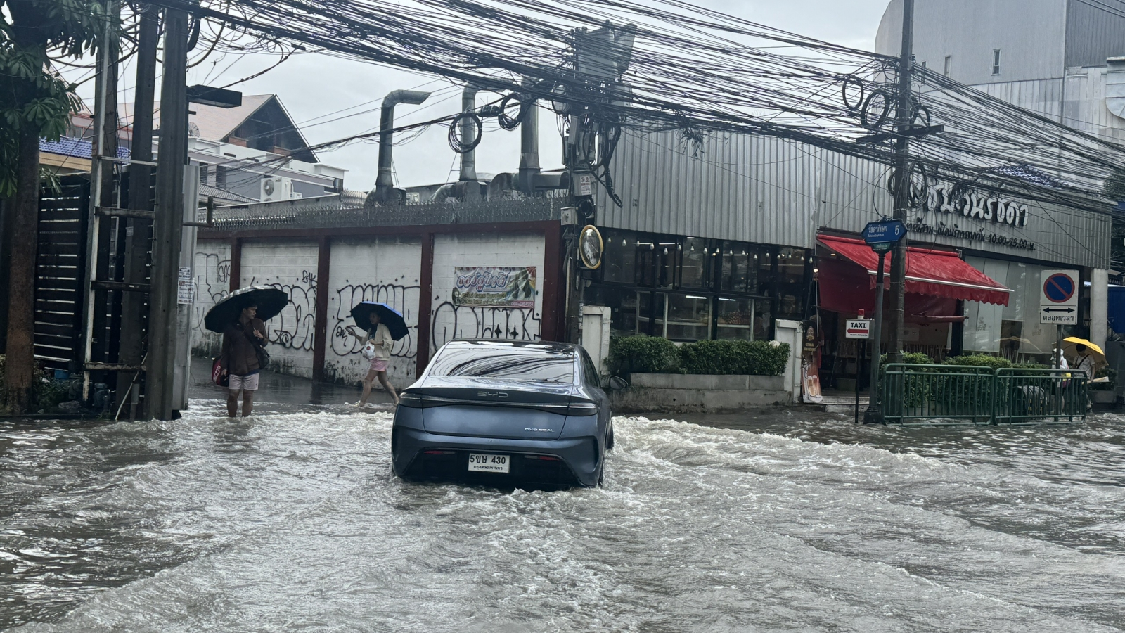 Bangkok (Thái Lan) tuyên bố vùng thảm họa lũ lụt trên toàn bộ 50 quận thủ đô