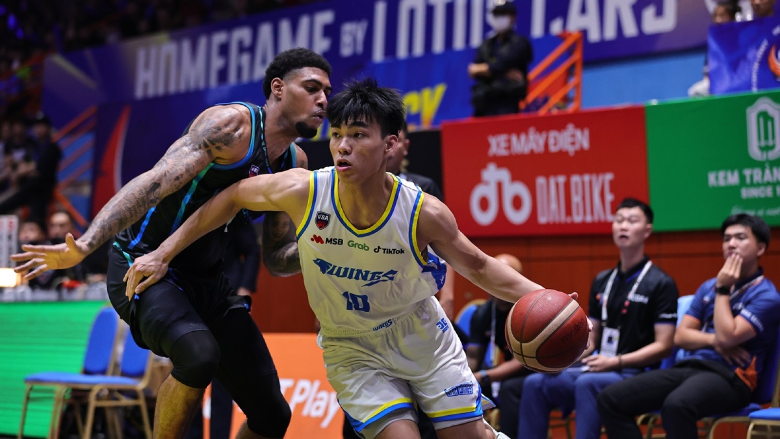 Kết quả bóng rổ hôm nay 5/9: Hanoi Buffaloes thắng thuyết phục ở play-off VBA
