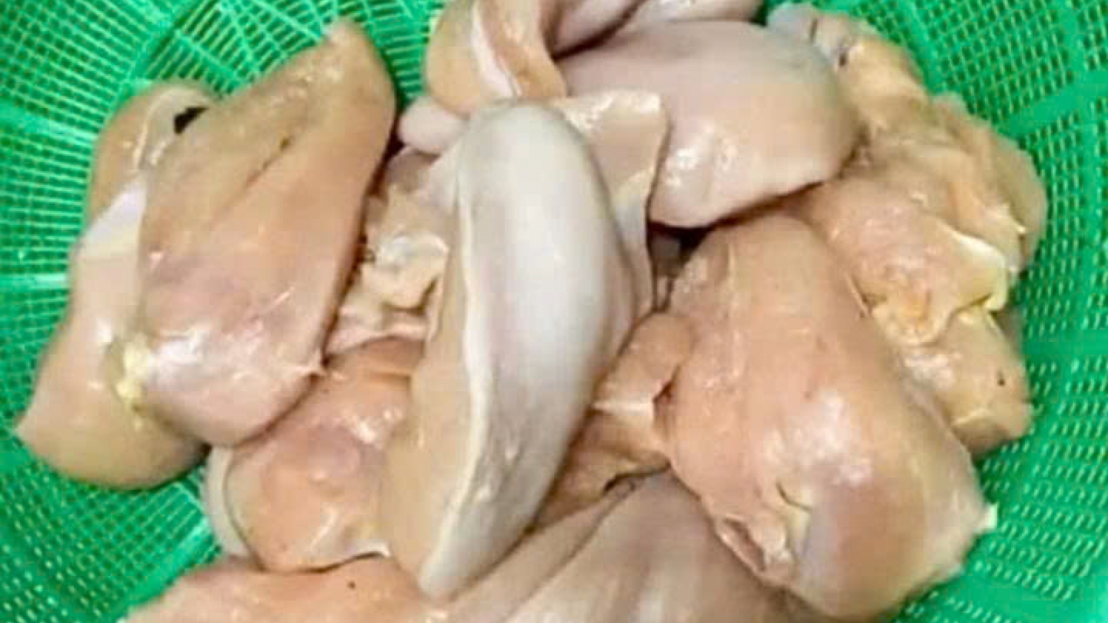 Lại thêm 2 trường ở Hà Nội gặp sự cố bữa ăn bán trú