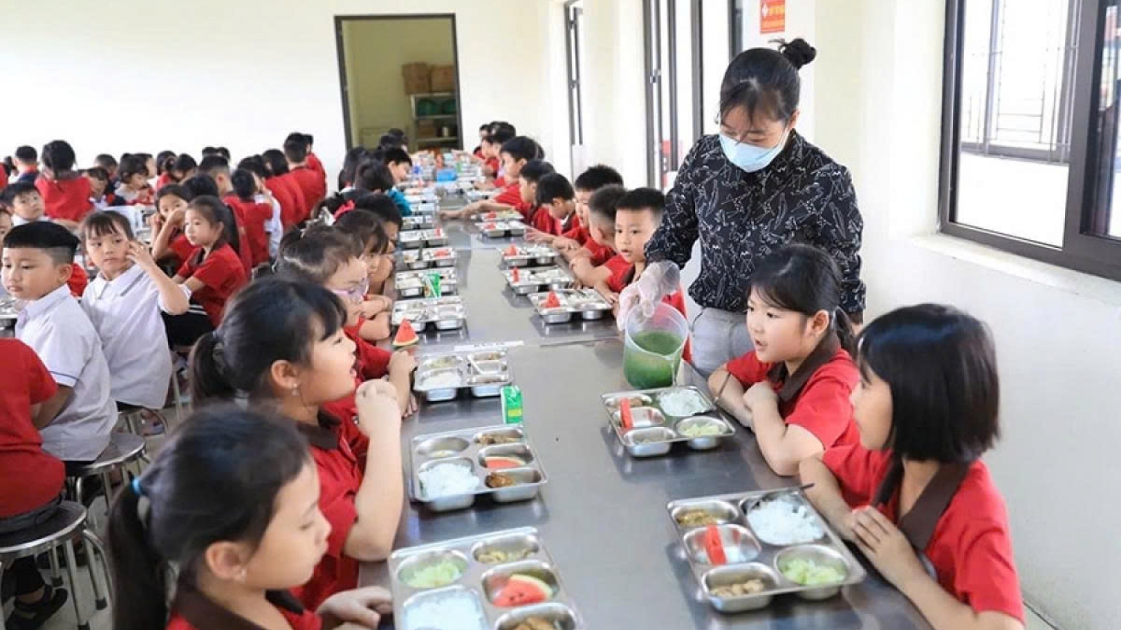 Công khai bữa ăn học đường: Minh bạch để giám sát, rõ trách nhiệm