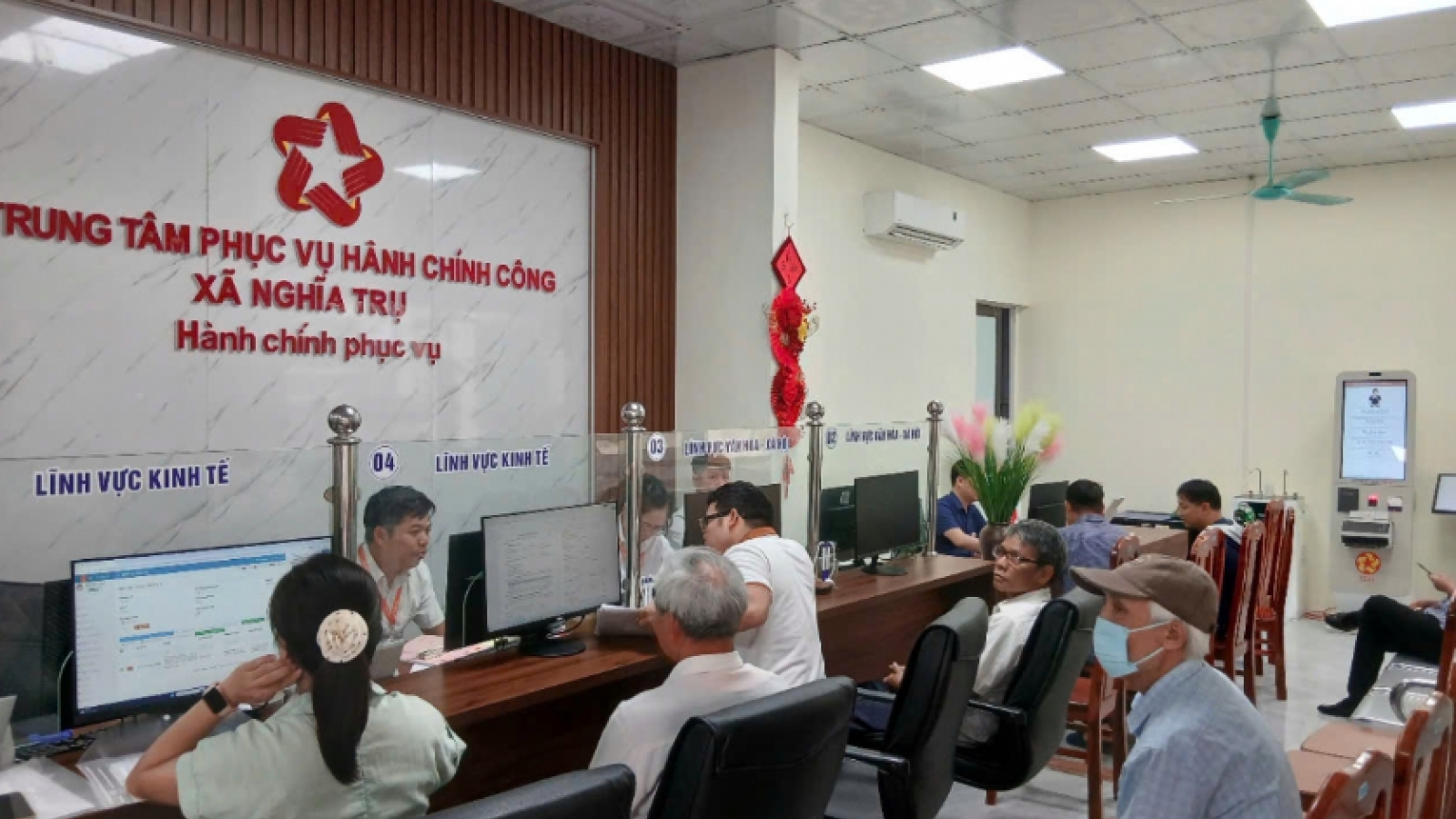 "Cán bộ giỏi phải là người giải quyết được việc khó, việc nghẽn"