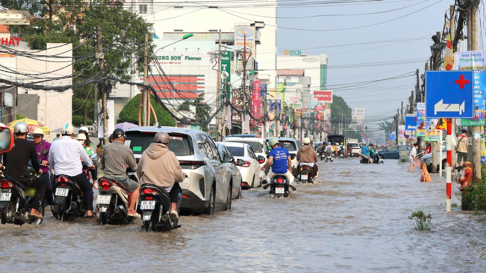 Cần Thơ chủ động ứng phó triều cường, bảo đảm an toàn cho học sinh