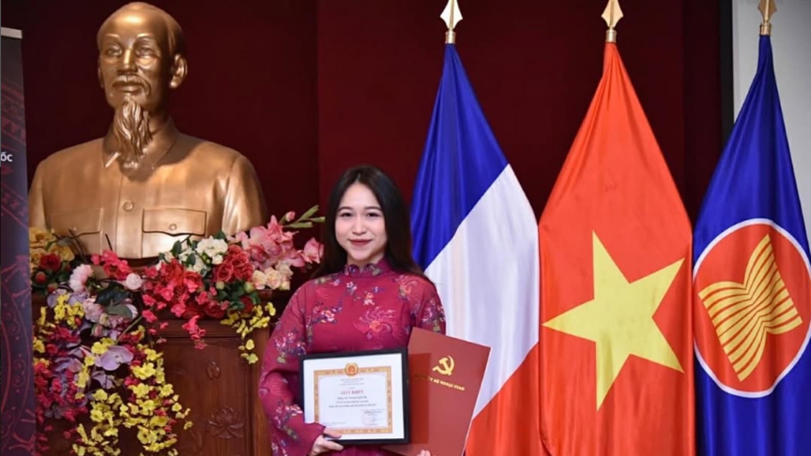 Tuổi trẻ Việt Nam tại Pháp kỳ vọng vào chuyến thăm của Tổng Bí thư, Chủ tịch nước
