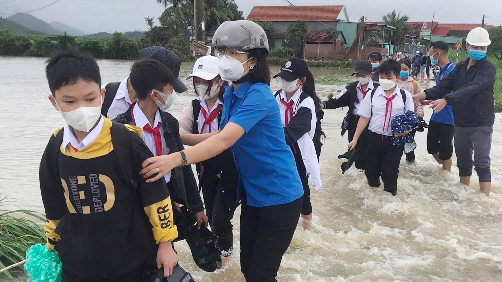 Climate hazards disrupt schooling for over 3 million Vietnamese children