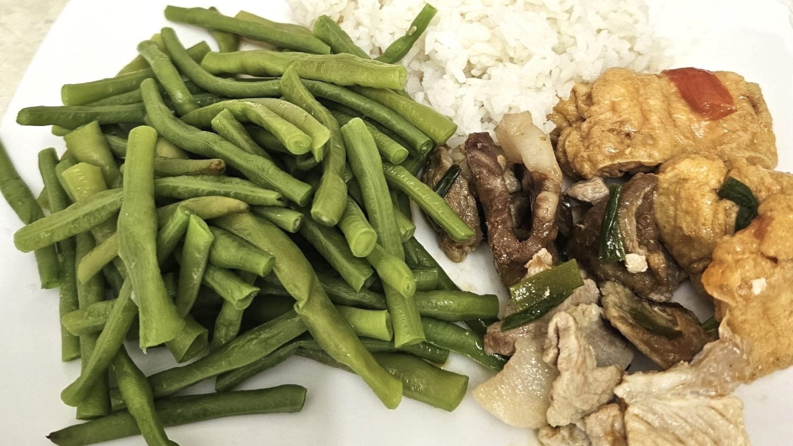 Thận gặp nguy vì thói quen tiếc thức ăn thừa