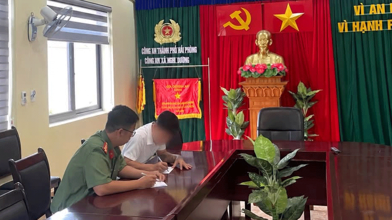 Đăng thông tin sai sự thật lên Facebook, một người dân ở Hải Phòng bị xử phạt