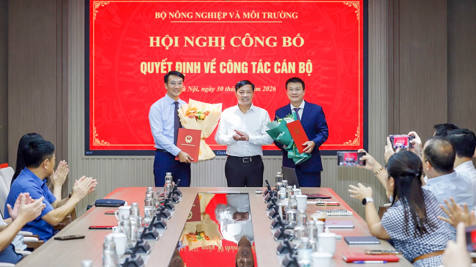 Bộ Nông nghiệp và Môi trường bổ nhiệm Cục trưởng và Cục phó Cục Biến đổi khí hậu