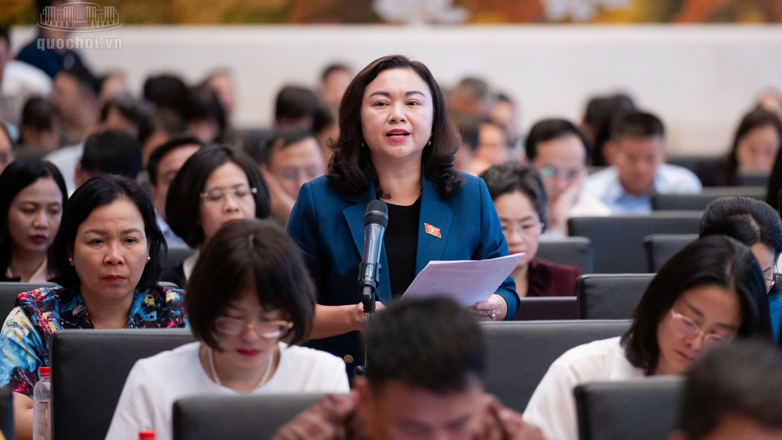 Lộ trình áp giá bán lẻ điện theo giờ, bỏ bù chéo: Cần đánh giá tác động tổng hợp