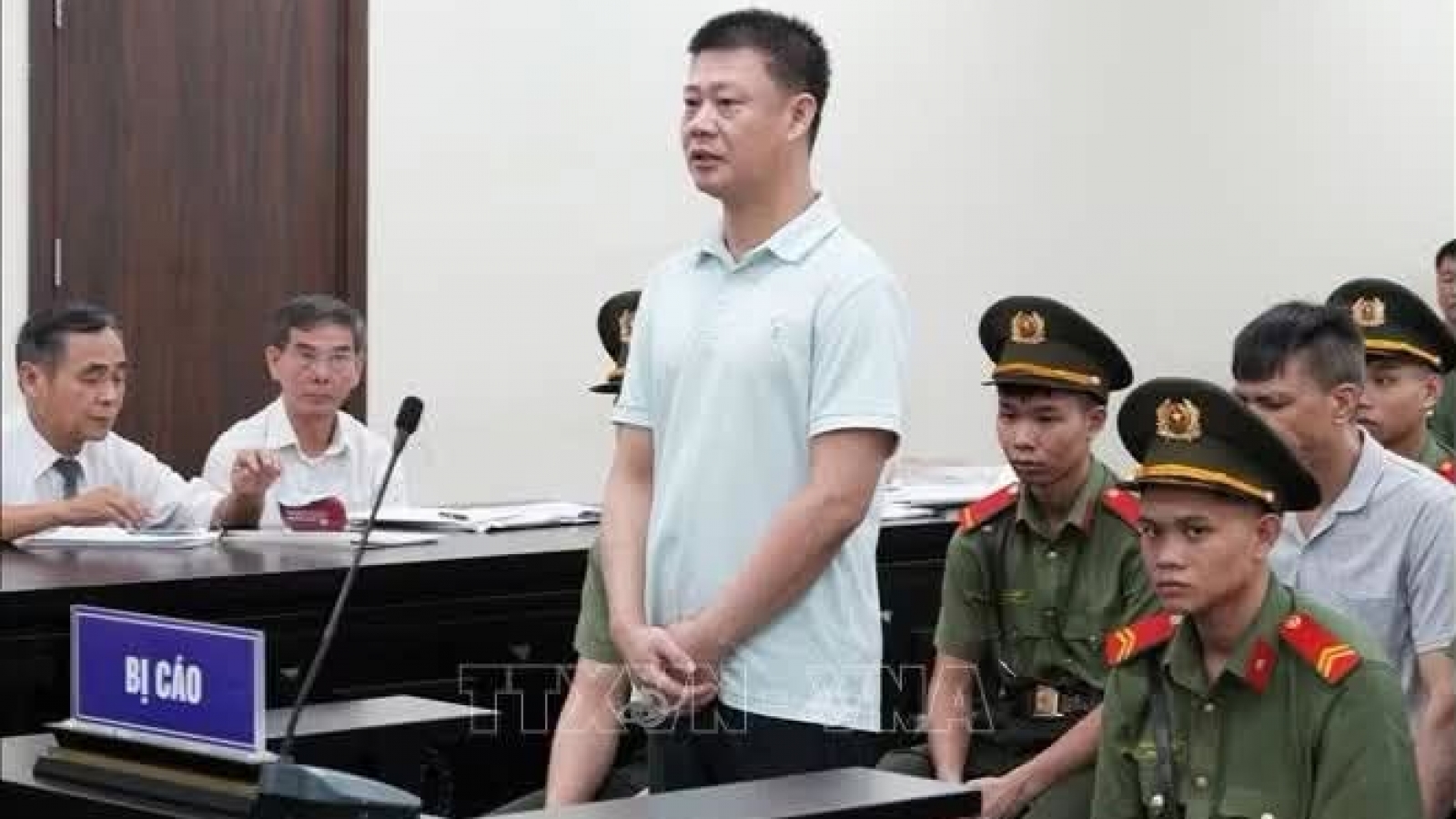 Cựu Phó Bí thư Tỉnh đoàn Yên Bái Đinh Tiến Hùng bị tuyên án 16 năm 6 tháng tù