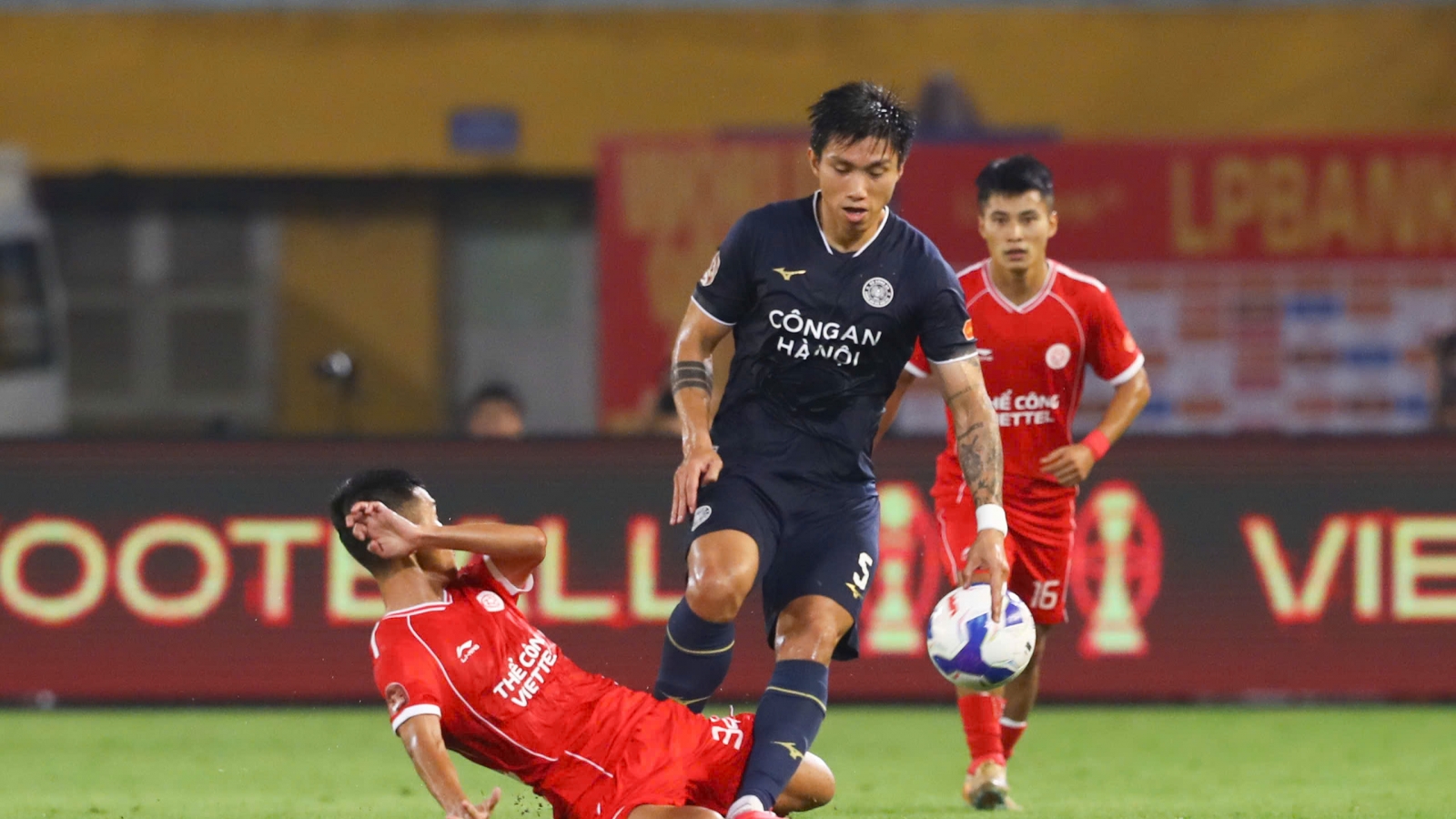 Những cầu thủ bị treo giò ở vòng 6 V-League 26/27: CAHN vắng cầu thủ quan trọng