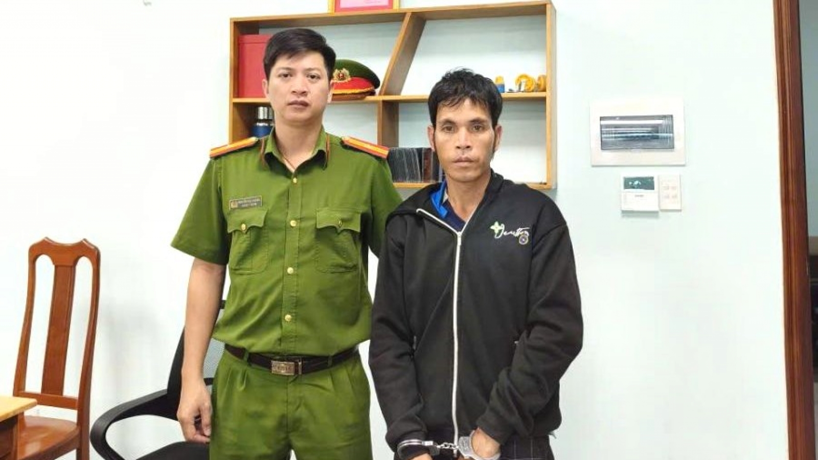Quảng Ngãi: Nghịch tử đốt nhà khiến cha tử vong