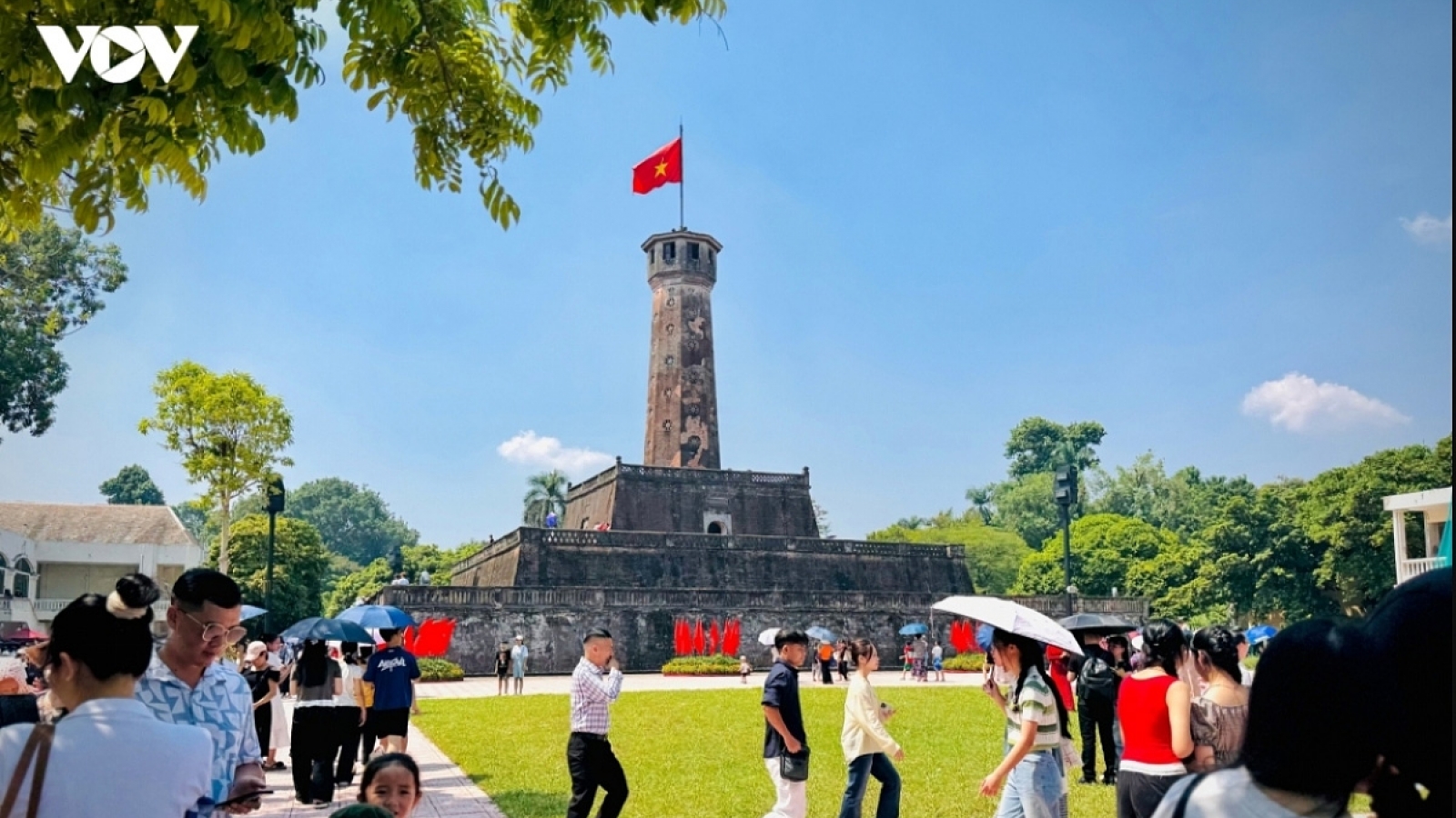 Phát triển du lịch trở thành ngành kinh tế mũi nhọn, động lực tăng trưởng mới