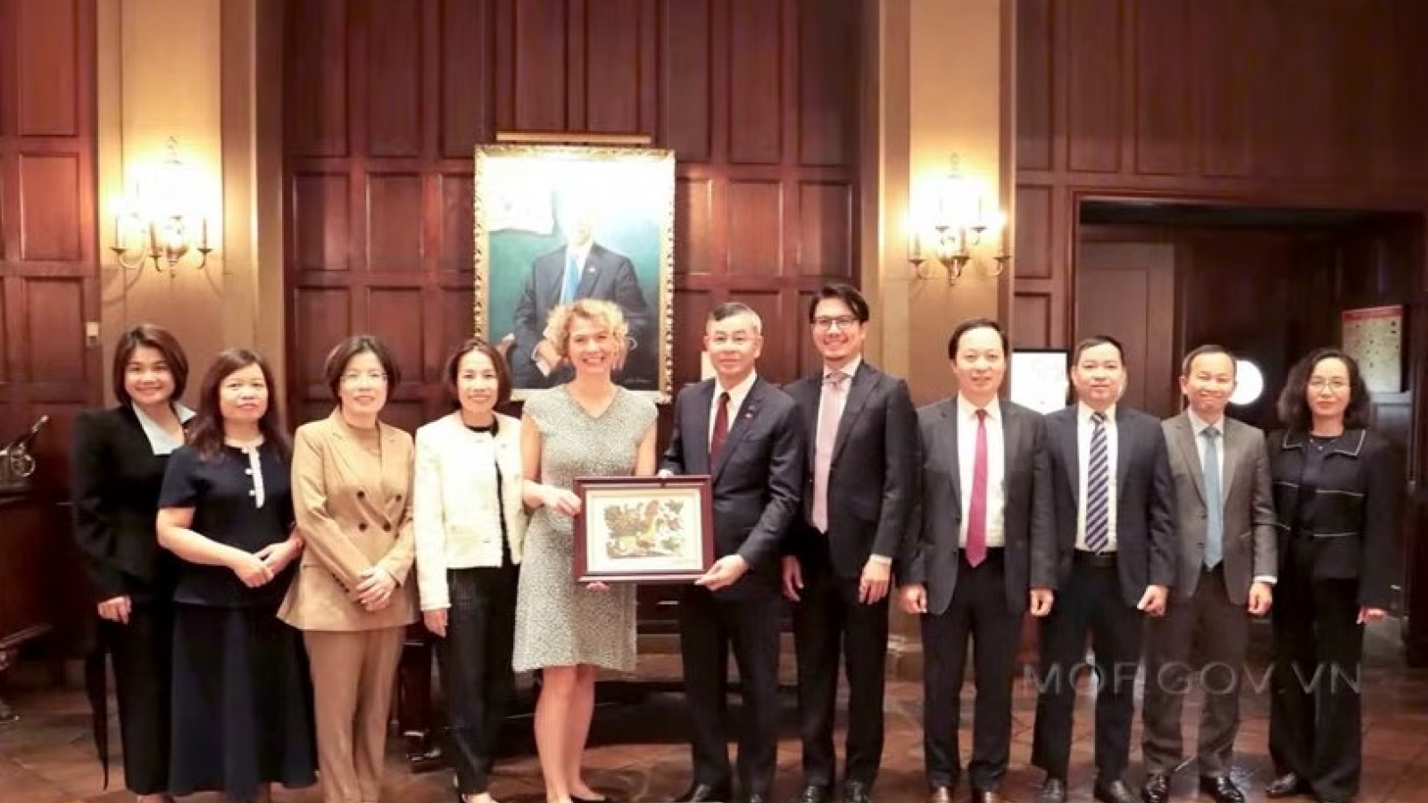 Ministry of Finance strengthens investor connections in US
