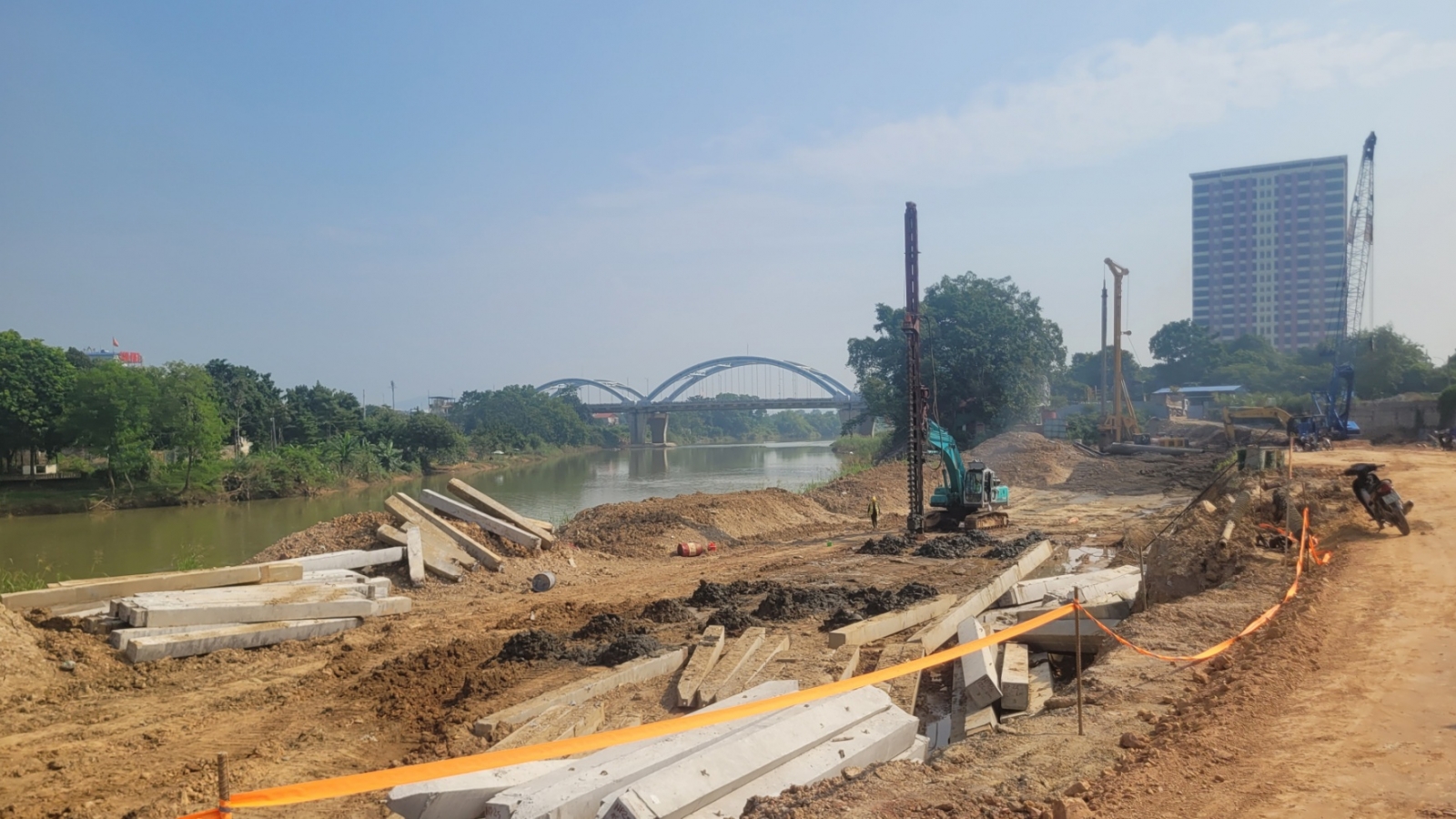 Thái Nguyên: Đồng thuận mở đường cho tuyến đê hữu sông Cầu
