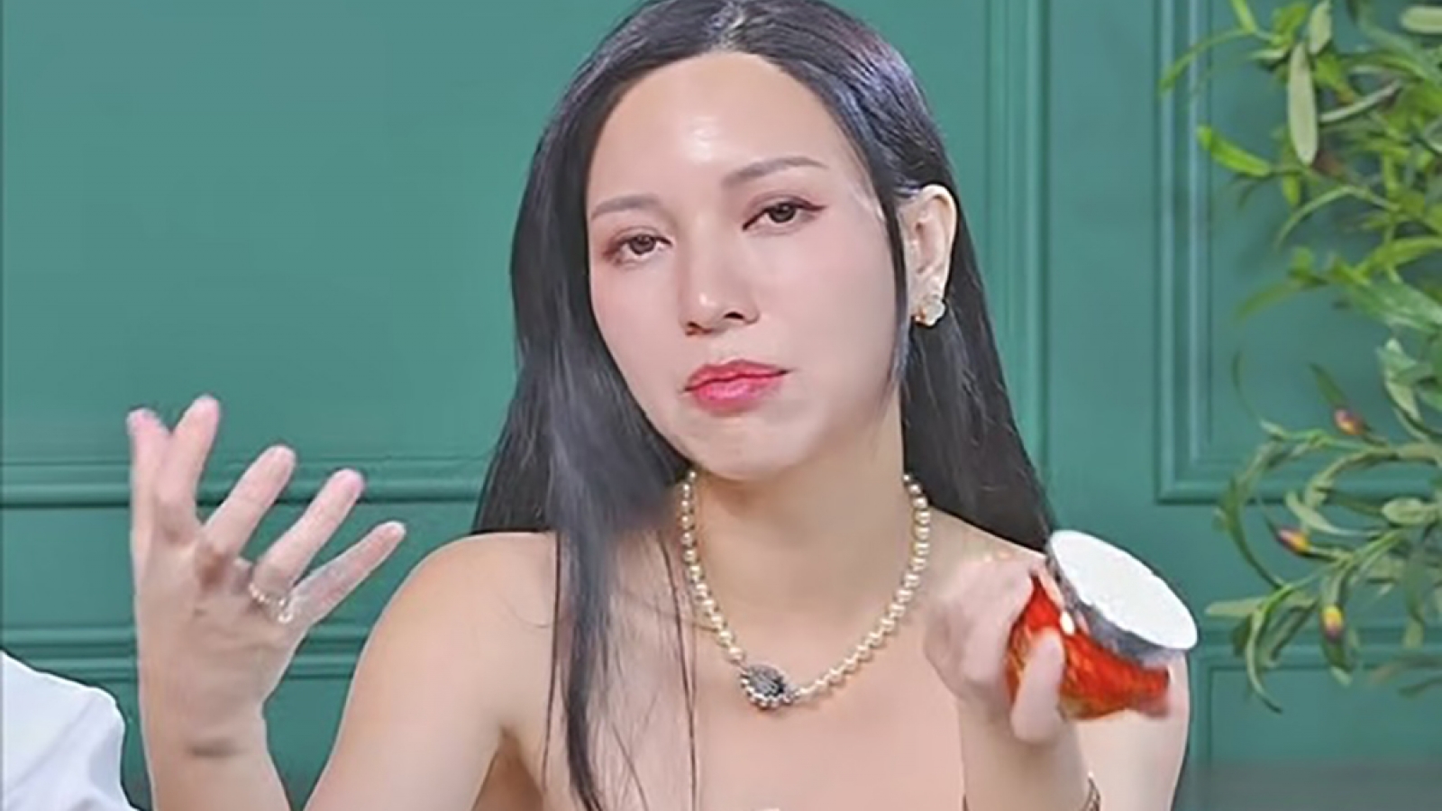 Mua hàng tại HannahOlala, ai chịu trách nhiệm khi lộ dữ liệu khách hàng?