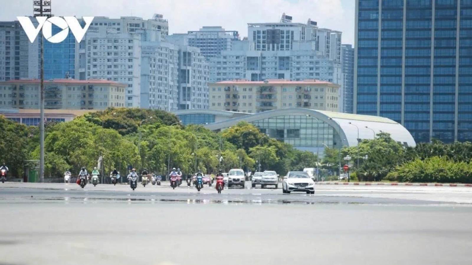 Thời tiết ngày 23/9: Hà Nội nắng gián đoạn, miền Trung và Nam Bộ mưa to