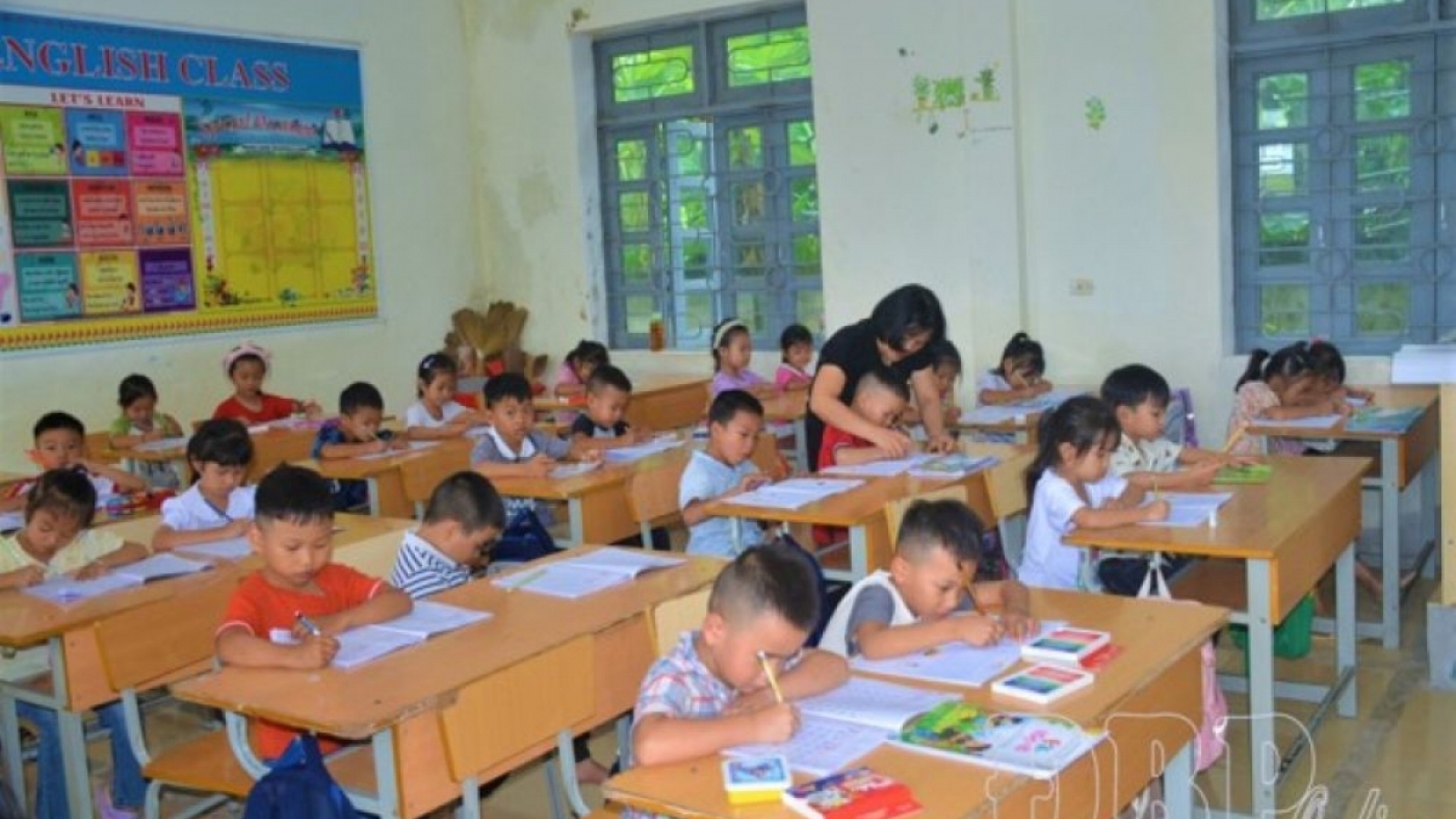 Bảo đảm quyền được học tập của trẻ em vùng cao