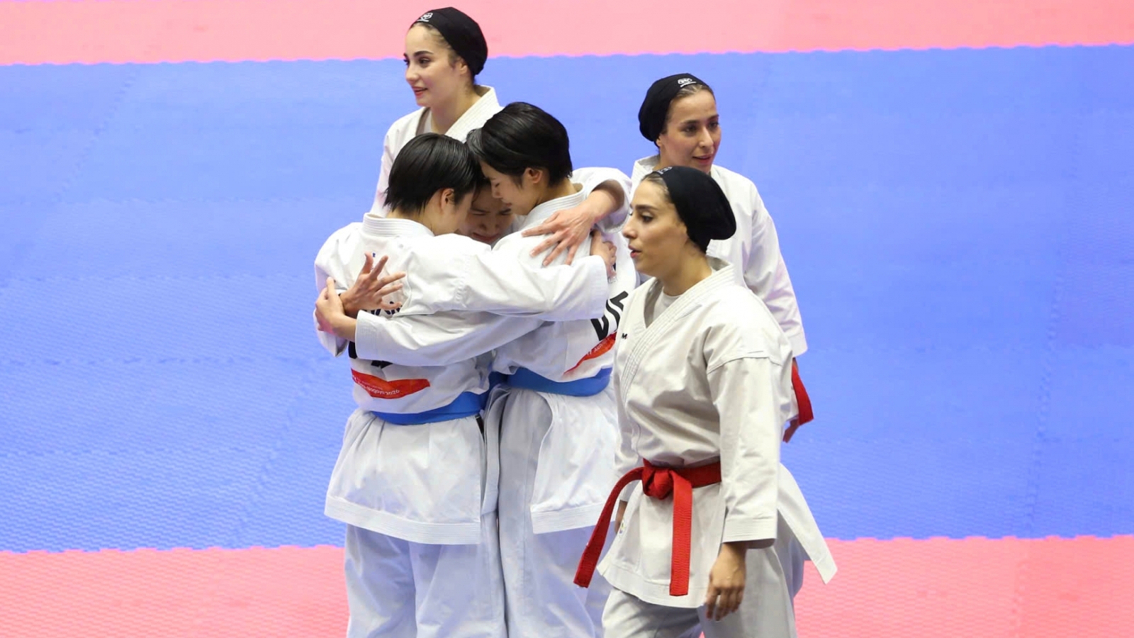 Võ sĩ Karate nói gì khi giúp đoàn thể thao Việt Nam có HCV đầu tiên ở ASIAD 2026?