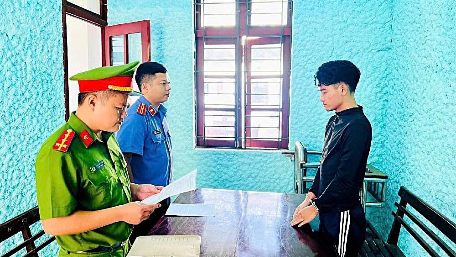 Nóng ngày 19/9: Mâu thuẫn với người anh, nhóm thanh niên tấn công nhầm người em
