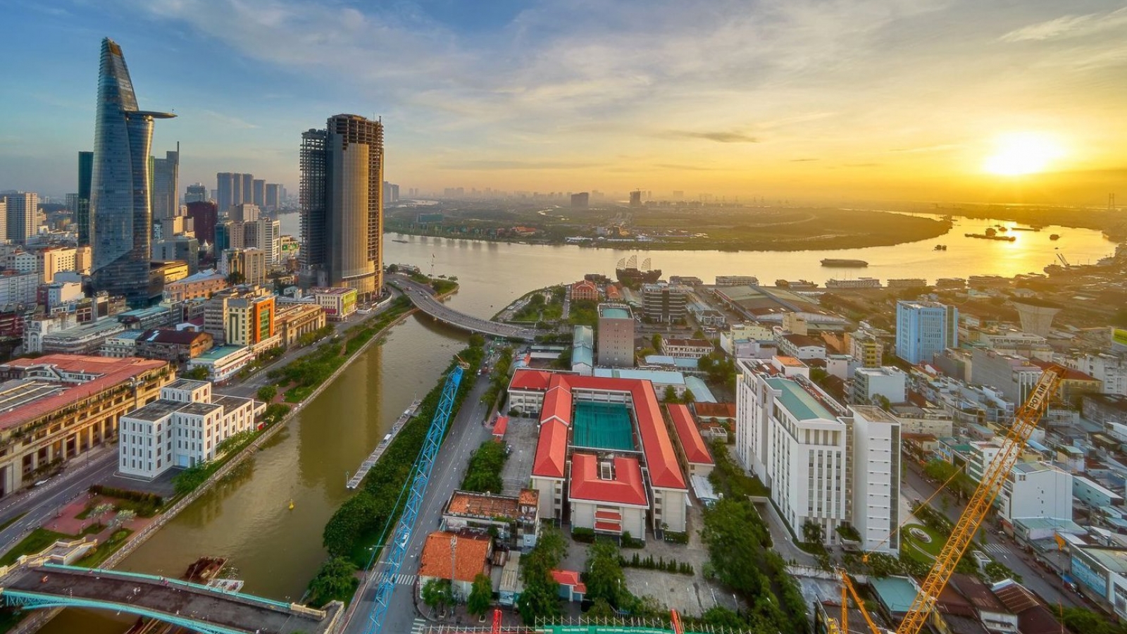 Standard Chartered maintains positive outlook for Vietnam’s economic growth