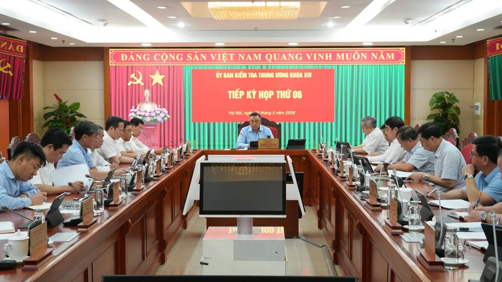 Quy định mới của Bộ Chính trị về kỷ luật tổ chức đảng, đảng viên vi phạm