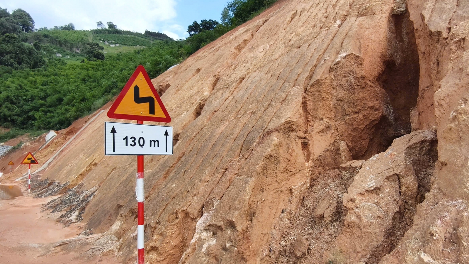 Lâm Đồng tiếp tục cảnh báo lũ quét, sạt lở đất tại nhiều khu vực