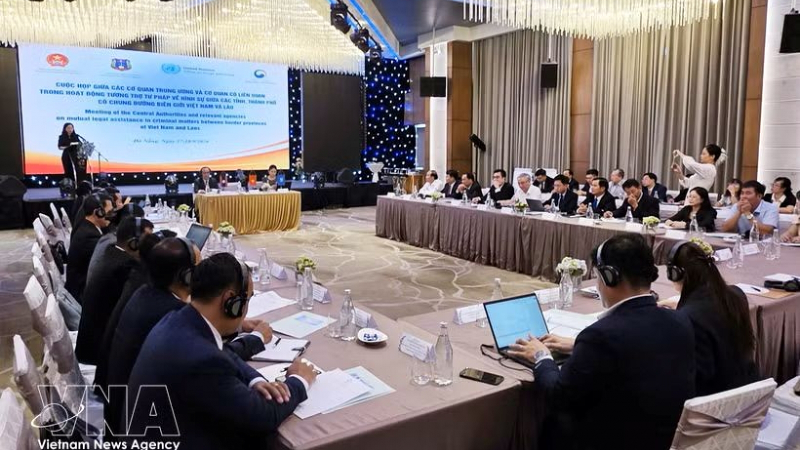 Vietnamese, Lao border localities boost criminal legal assistance