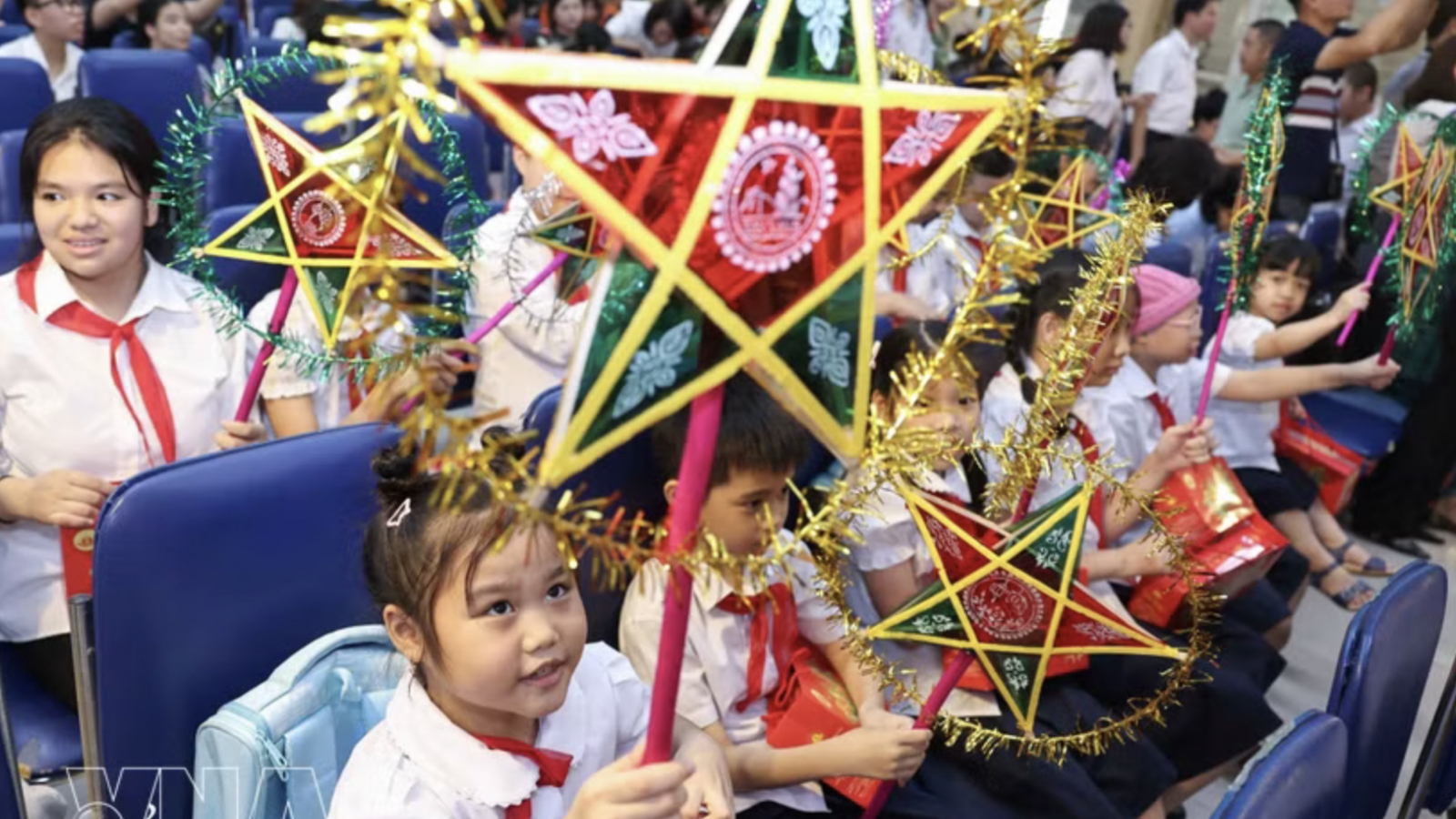 Top leader sends mid-Autumn festival letter to children