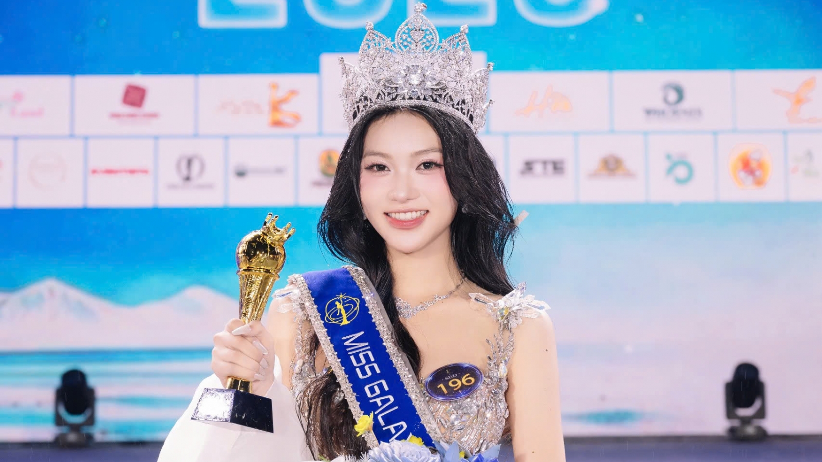 Sắc vóc nữ sinh sư phạm đăng quang Miss Galaxy Vietnam 2026