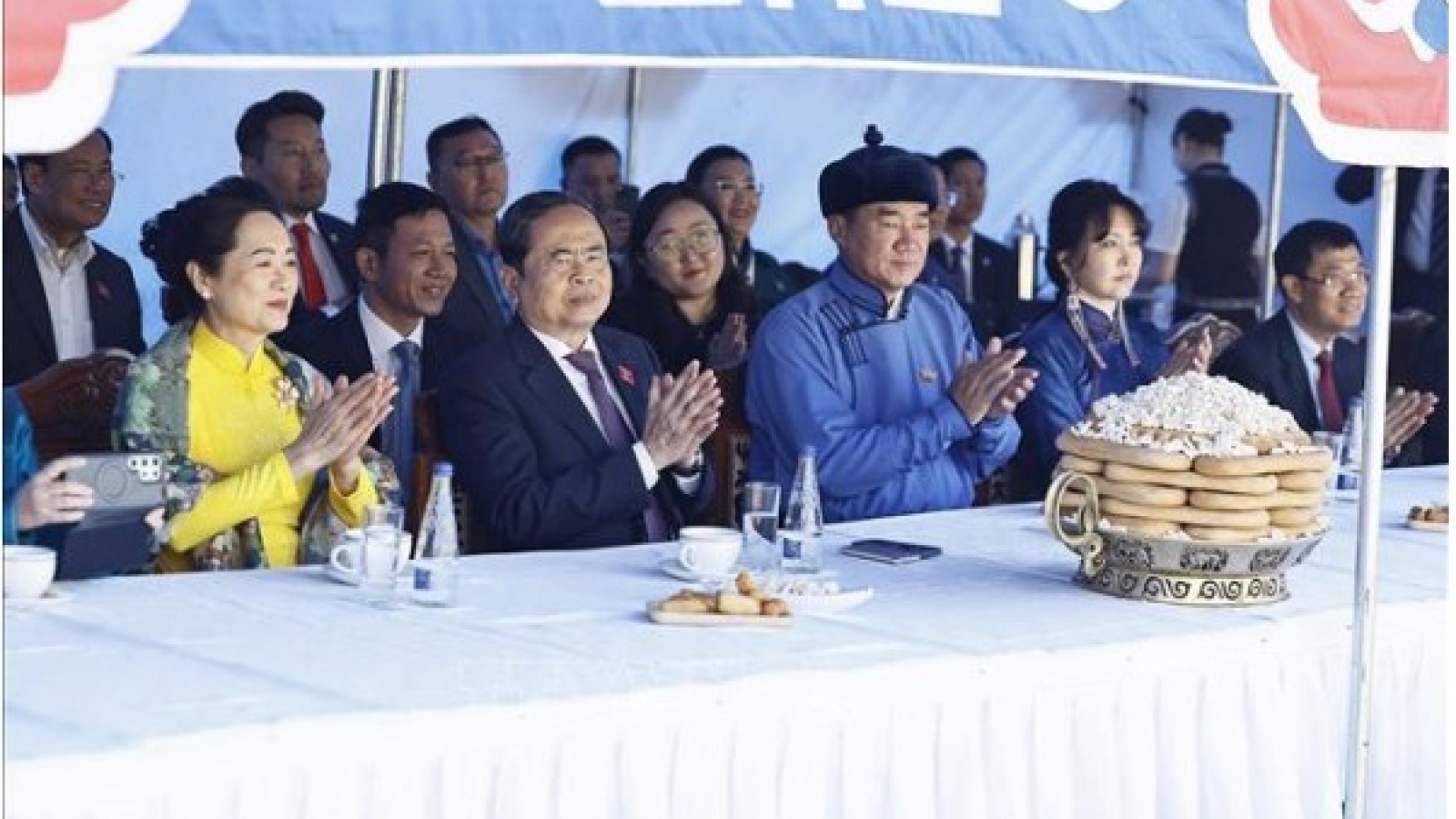 NA President and his spouse experience traditional Mongolian culture