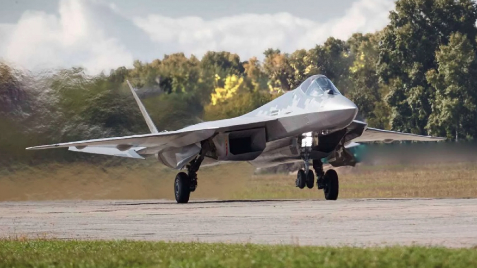 Su-57 của Nga lộ diện cấu hình mới từ kinh nghiệm thực chiến