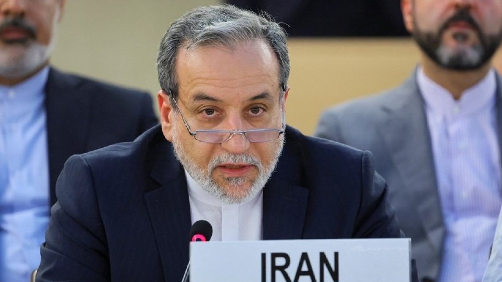 Iran trục xuất nhà ngoại giao Thụy Điển