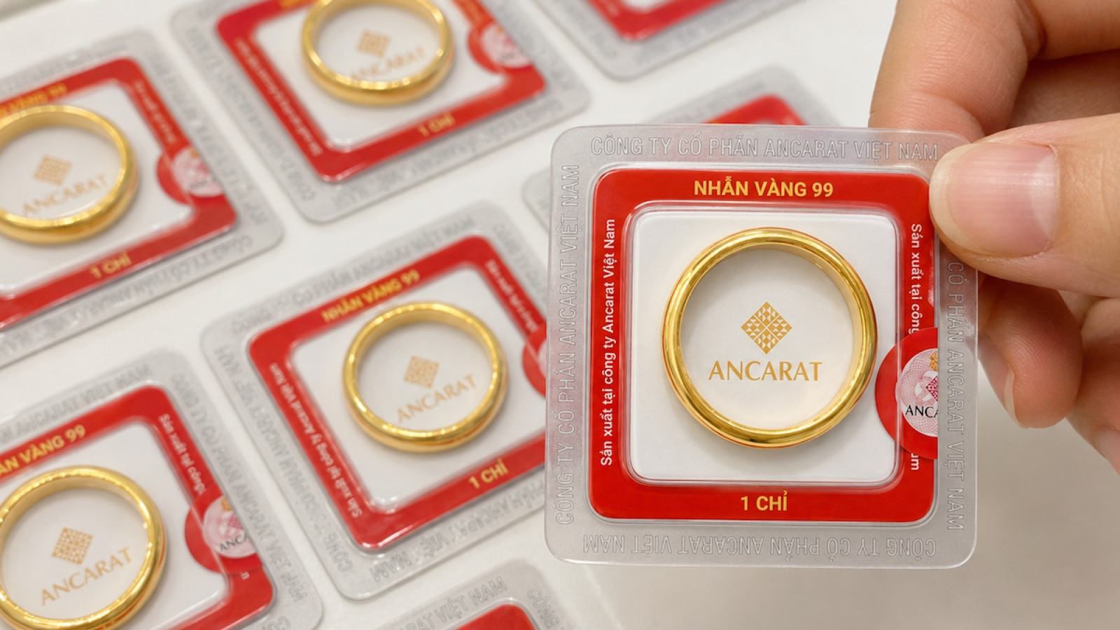 Giá vàng hôm nay 4/9: Vàng trong nước cao nhất 149,1 triệu đồng/lượng