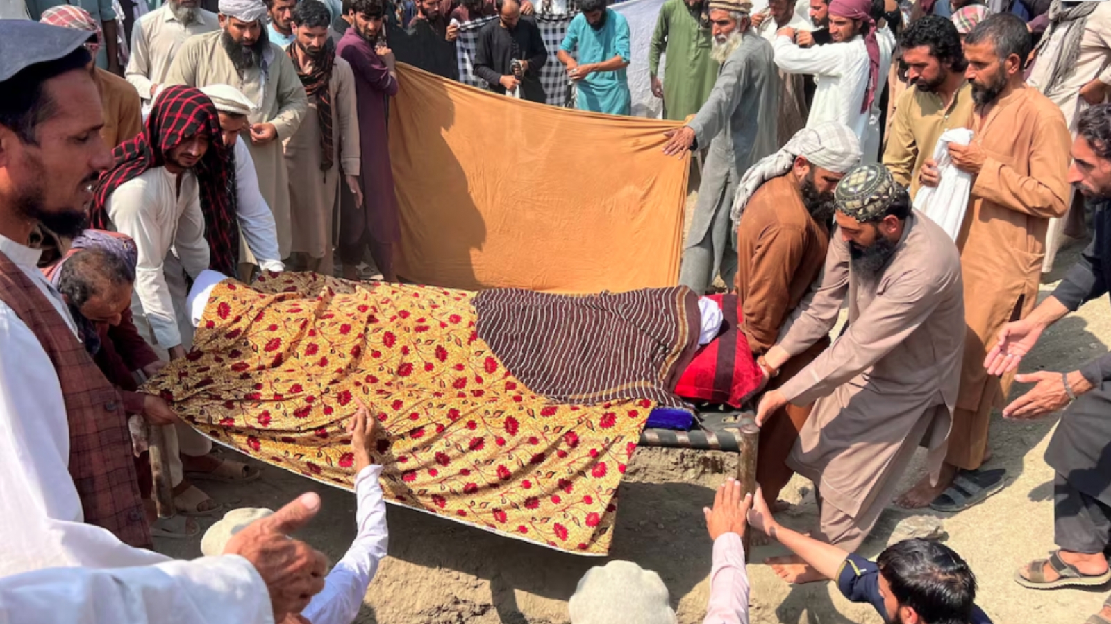 Pakistan không kích 10 cứ điểm ở Afghanistan sau các vụ UAV xâm nhập