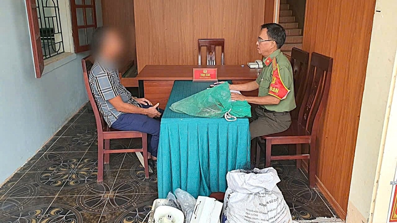 Nghệ An phát hiện, xử lý người săn bắt chim trời trái quy định