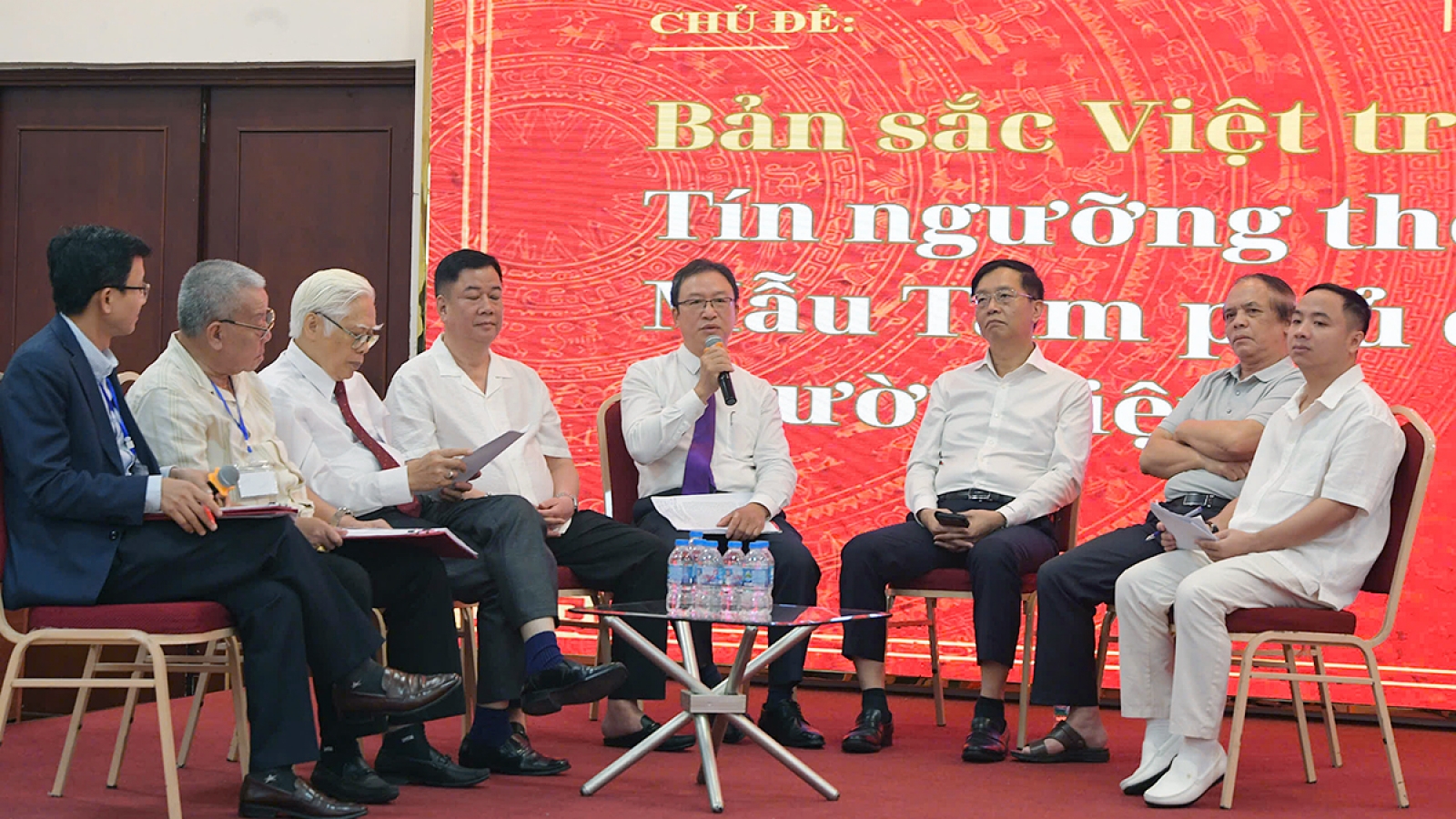 Tín ngưỡng thờ Mẫu Tam phủ: Bản sắc Việt trong dòng chảy văn hóa toàn cầu