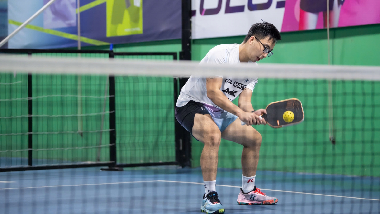 Sửa lỗi sai phổ biến khi Dink Topspin Backhand 2 tay trong Pickleball