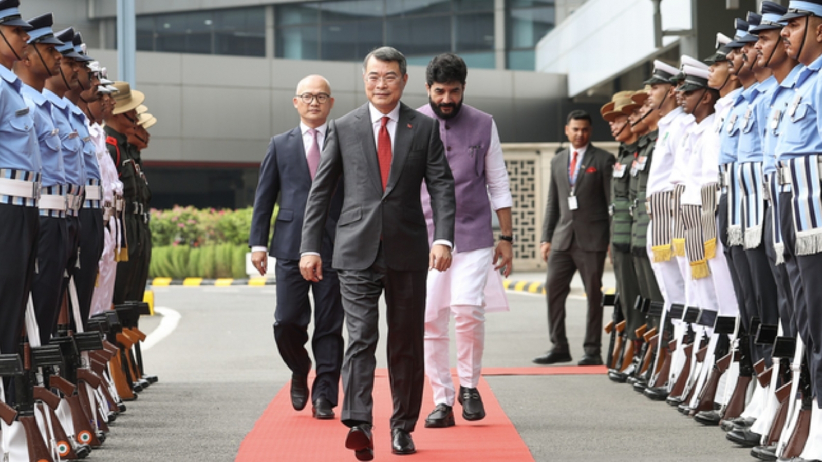 Vietnamese Government chief arrives in India to attend BRICS Summit