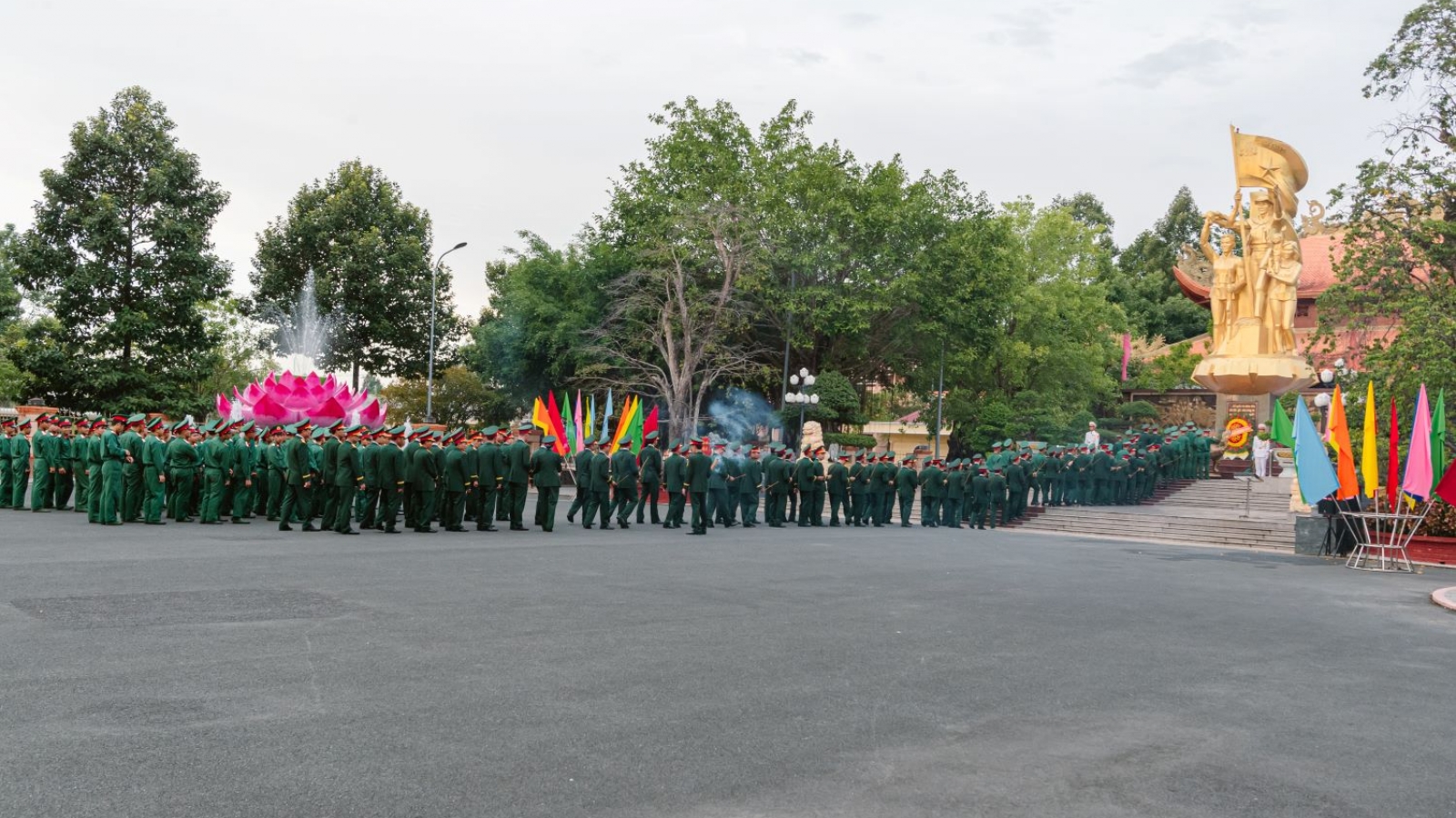 Cán bộ, chiến sĩ thành kính tri ân các Anh hùng liệt sĩ nhân Quốc khánh 2/9