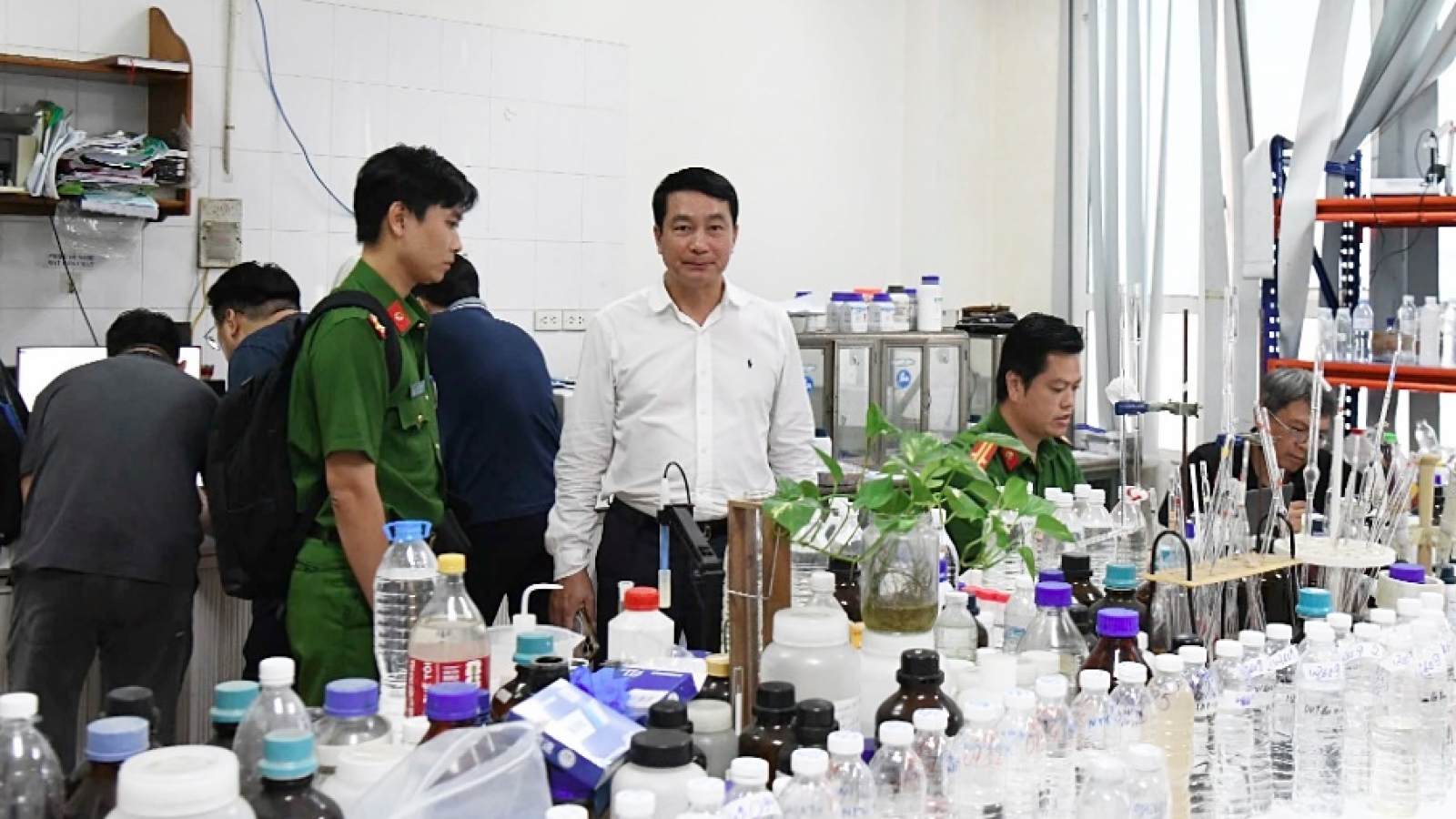 Khởi tố 28 bị can làm sai lệch kết quả quan trắc môi trường