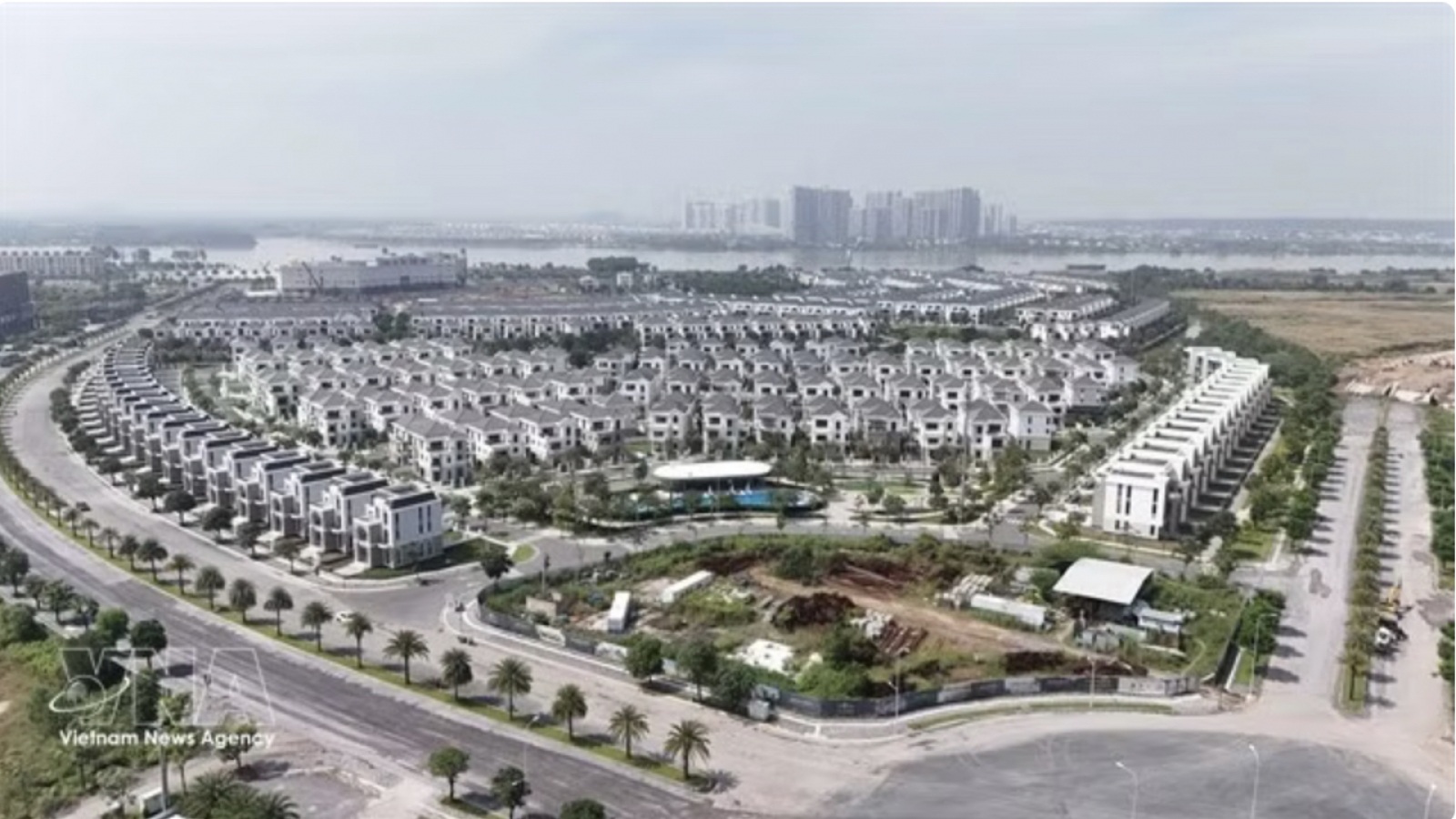 Vietnam breaks into global top 10 for real estate transparency improvements
