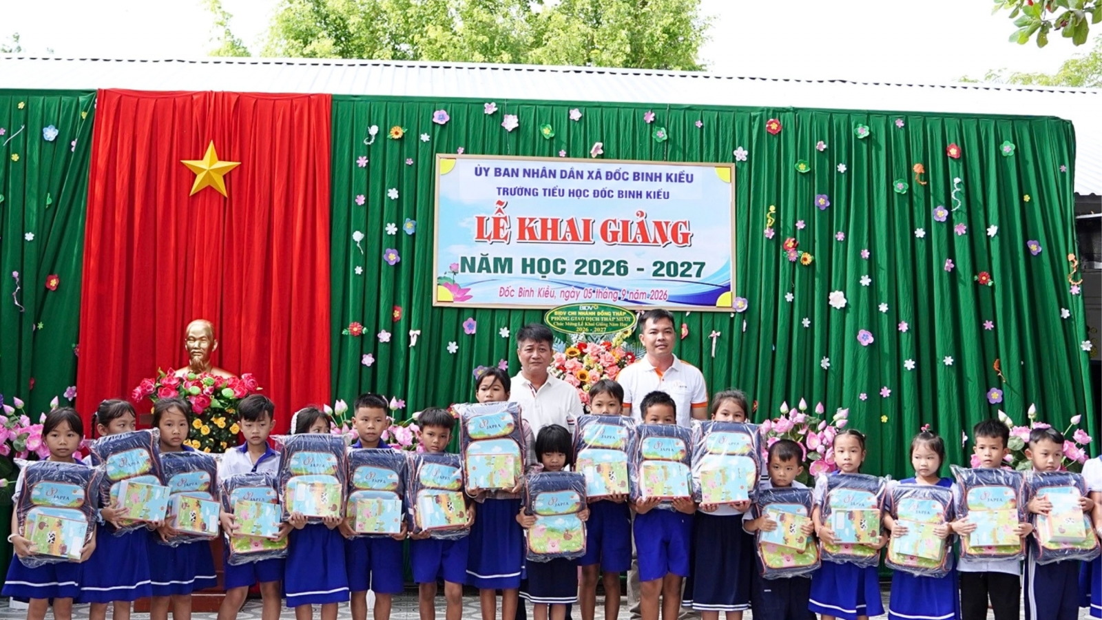 Japfa Việt Nam đồng hành cùng 1.000 học sinh đến trường