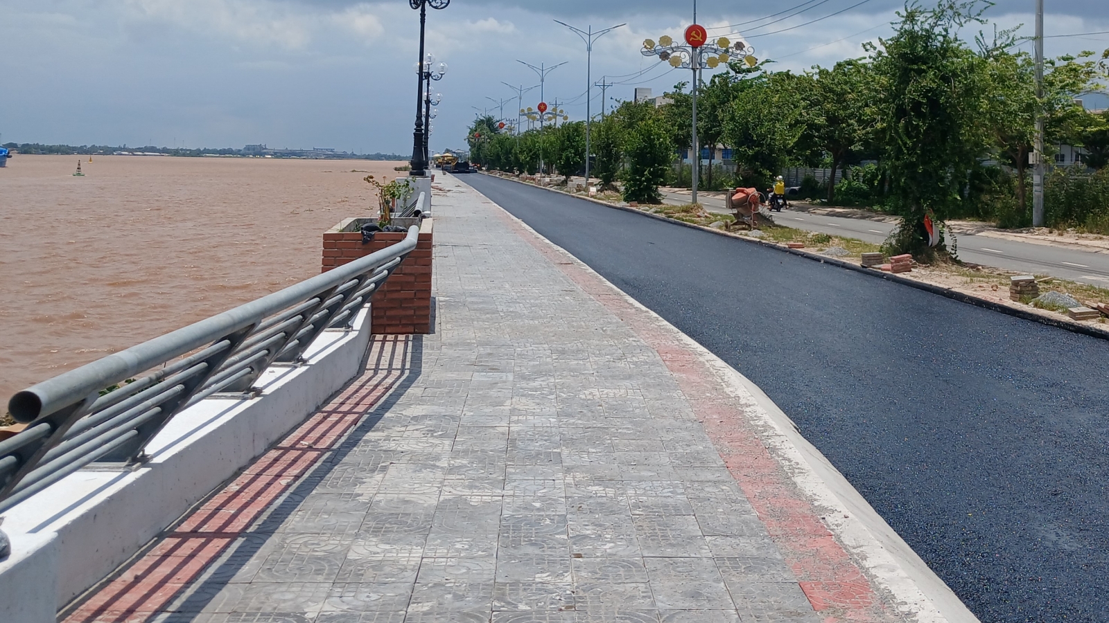 Hoàn thành kè Thường Thới Tiền, bảo vệ bờ sông trước lũ, triều cường