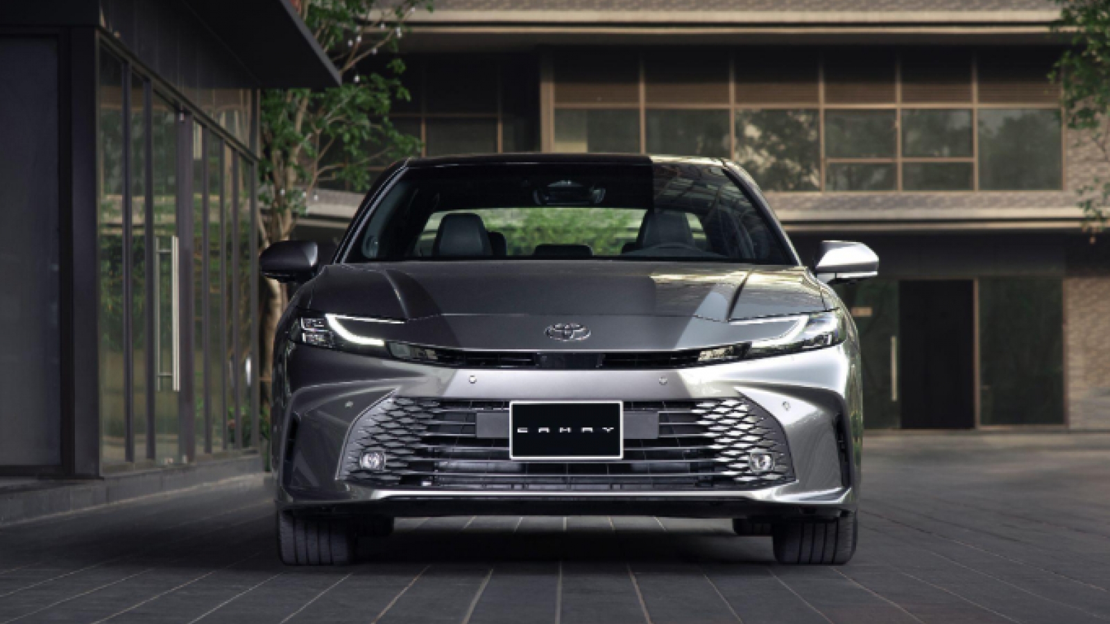 Toyota Camry HEV: Sedan hạng D hội tụ công nghệ, tiện nghi và trải nghiệm cao cấp