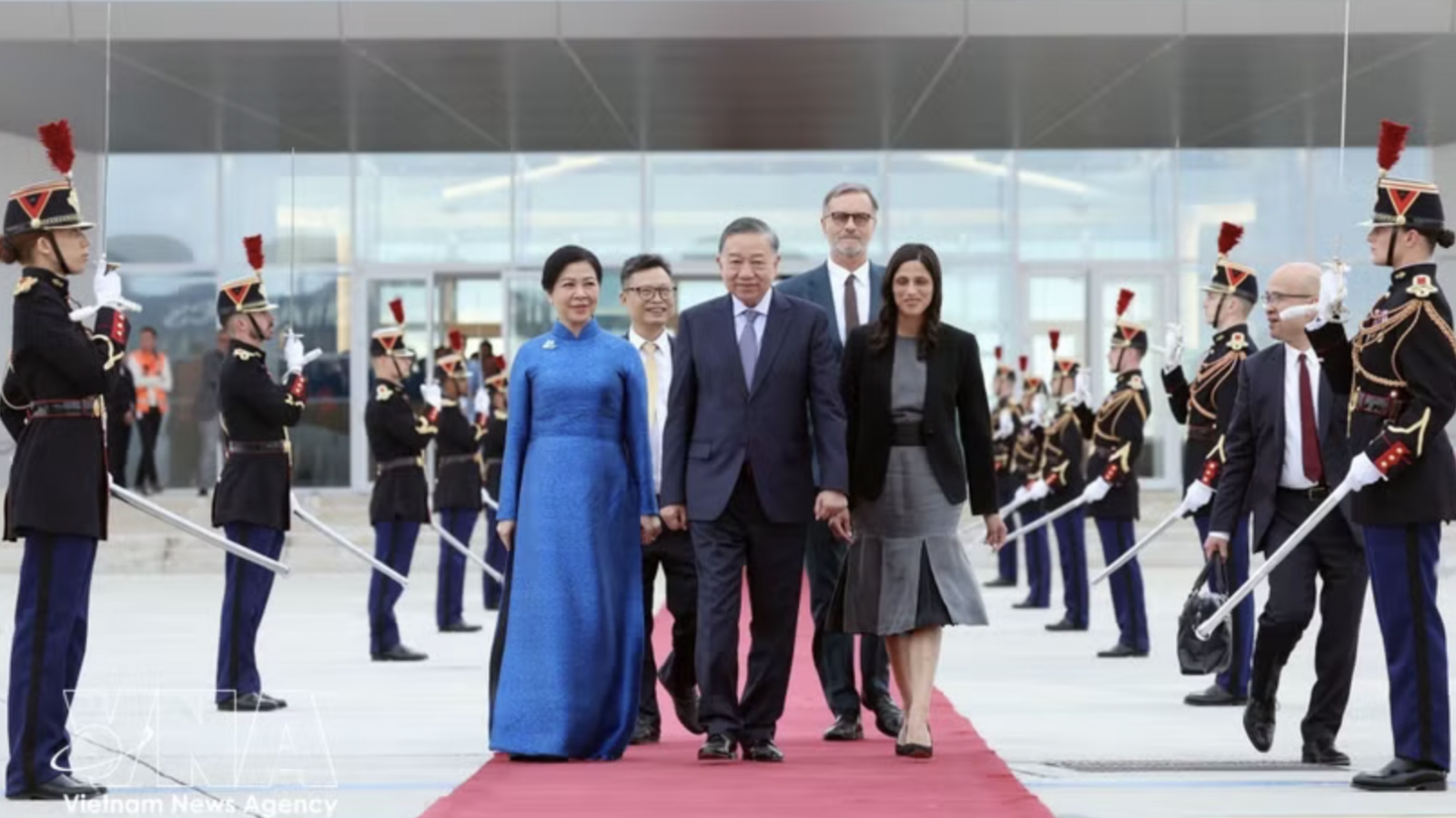 Vietnam’s top leader concludes official visit to France