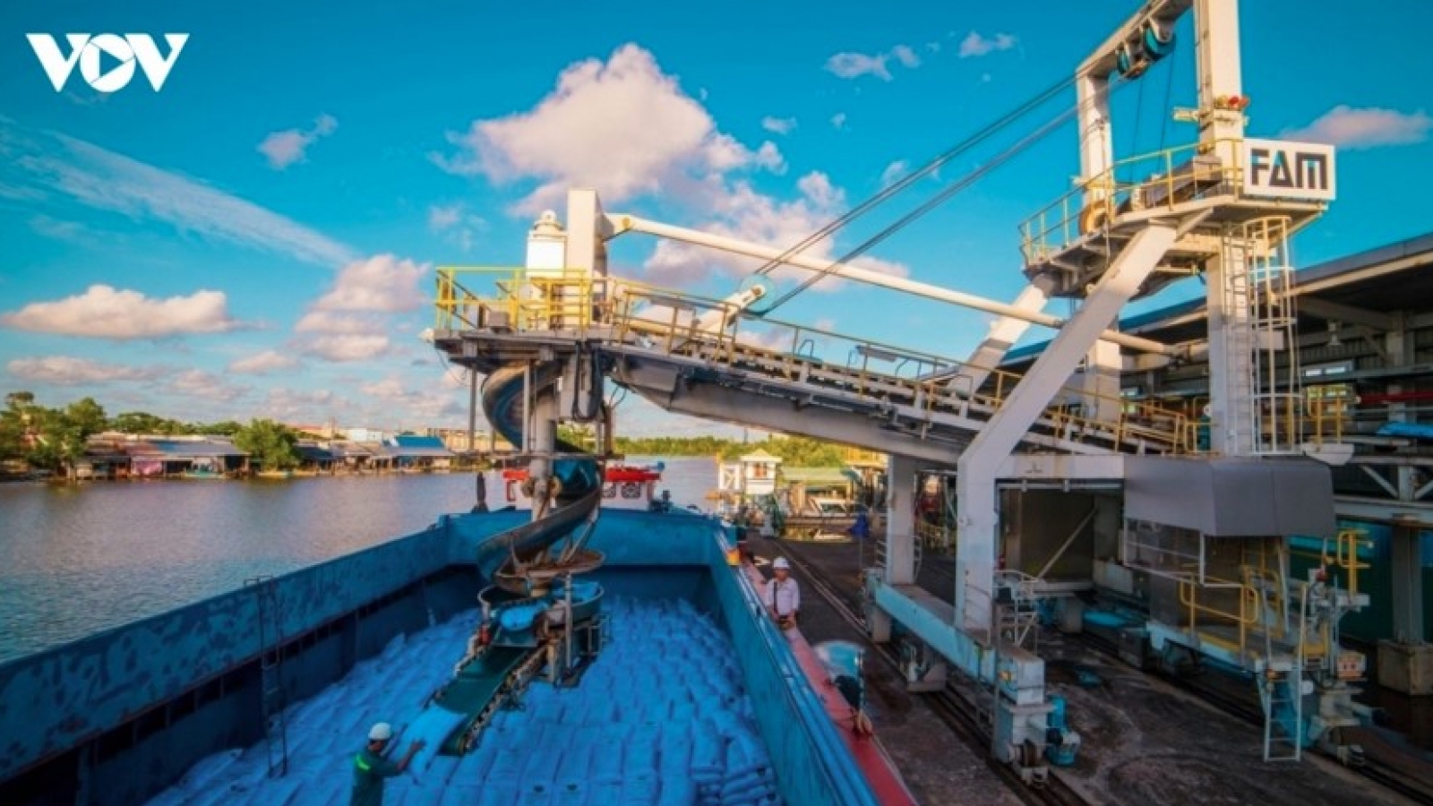 Two-way trade surpasses US$770 billion in eight-month record
