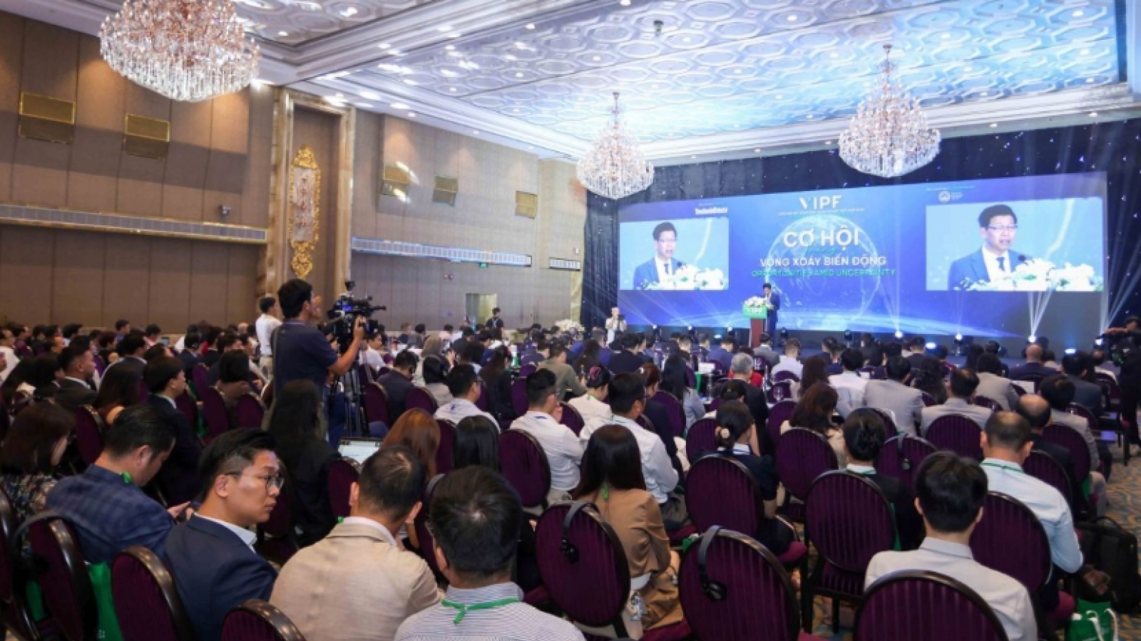 Experts stress streamlined administrative procedures, skilled labor to boost FDI