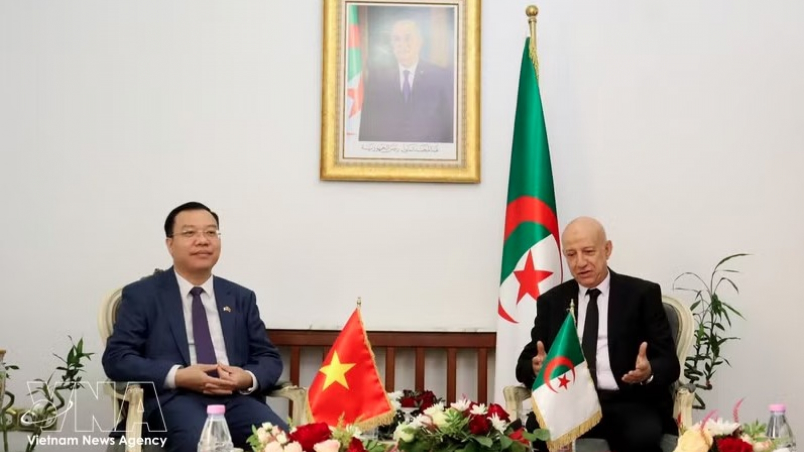 Vietnamese ambassador pays courtesy call on FLN Secretary-General